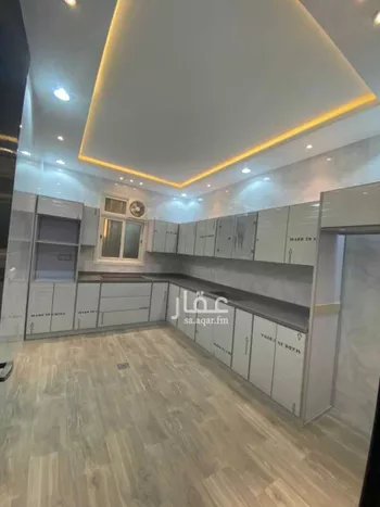 شقة للإيجار في شارع الرشيشة, حي الزهور, مدينة ابها, منطقة عسير