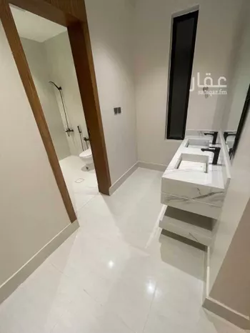شقة للبيع في شارع حميد الطويل, حي عكاظ, مدينة الرياض, منطقة الرياض صورة 3