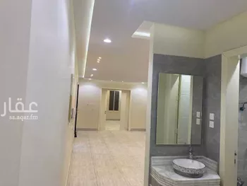 دور للبيع في شارع عاقل بن حبيب ، حي عكاظ ، الرياض ، منطقة الرياض صورة 3
