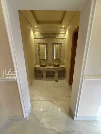 فيلا للإيجار في شارع حسن سعيد العمري, حي النخيل, مدينة الرياض, منطقة الرياض صورة 4