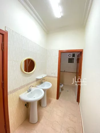شقة للإيجار في شارع ابن رشيق, حي الملك فيصل, مدينة الرياض, منطقة الرياض صورة 4