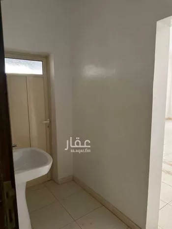 عمارة للإيجار في شارع السابع والعشرون, حي الثقبة, مدينة الخبر, المنطقة الشرقية صورة 2