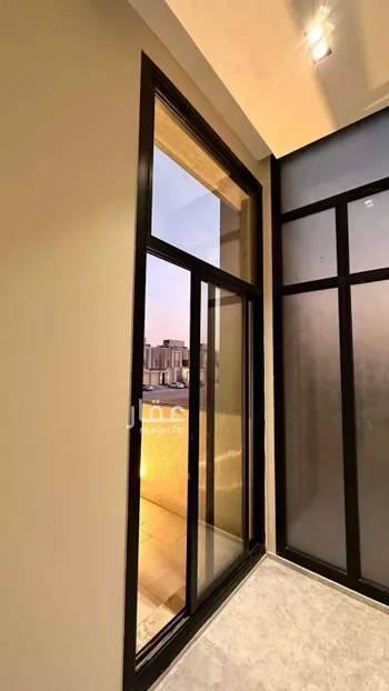دور للبيع في شارع أحمد بن محمد العيالي, حي عكاظ, مدينة الرياض, منطقة الرياض صورة 4