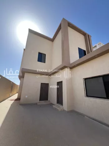 فيلا للبيع في شارع عبدالرحمن ابن صفوان ابن امية, حي الملك سلمان بن عبد العزيز, مدينة رياض الخبراء, منطقة القصيم صورة 3