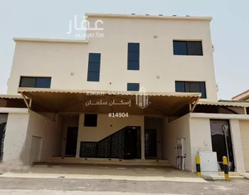 شقة للبيع في شارع شارع وهب بن قابوس المزني, حي النزهة, مدينة صامطه, منطقة جازان