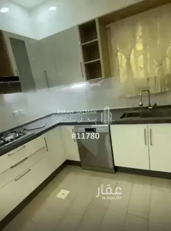 دور للبيع في شارع ملاح, حي الرياض, مدينة جدة, منطقة مكة المكرمة صورة 4