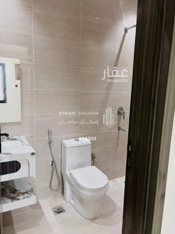 شقة للبيع في شارع شارع وهب بن قابوس المزني, حي النزهة, مدينة صامطه, منطقة جازان صورة 5