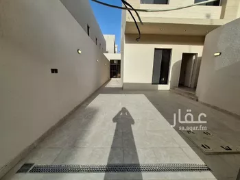 دور للبيع في شارع حجة الإسلام, حي عكاظ, مدينة الرياض, منطقة الرياض صورة 4
