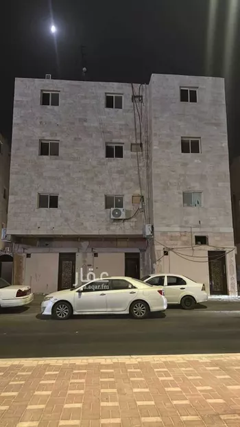 عمارة للبيع في شارع 5817837, حي الحفيرة, مدينة الاحساء, المنطقة الشرقية