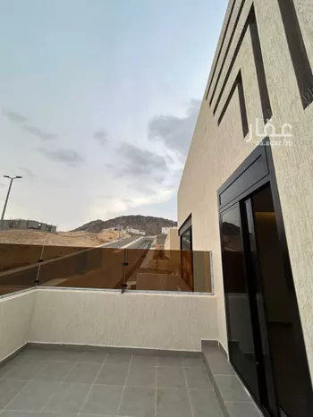 فيلا للبيع في شارع أنفاق الساحة الغربية - سوق الصغير, مدينة مكه المكرمه, منطقة مكة المكرمة صورة 3