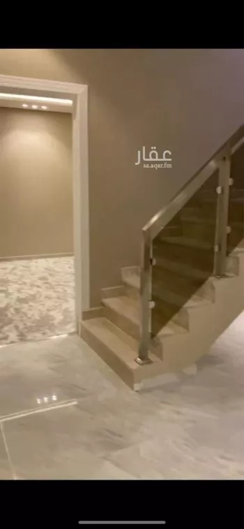 فيلا للبيع في شارع أحمد بن محمد المراكشي, حي المهدية, مدينة الرياض, منطقة الرياض صورة 3