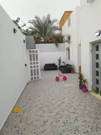 فيلا للبيع في شارع عامر ابن صالح, حي وادي مهزور, مدينة المدينه المنوره, منطقة المدينة المنورة صورة 2