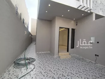 دور للبيع في شارع المؤتمن الساجي, حي بدر, مدينة الرياض, منطقة الرياض صورة 2