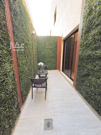 دور للبيع في شارع علي بن هبيرة, حي عكاظ, مدينة الرياض, منطقة الرياض صورة 4