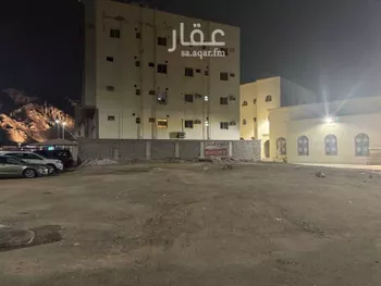أرض للبيع في شارع سعد بن خليفه ، حي بني حارثة ، المدينة المنورة ، منطقة المدينة المنورة