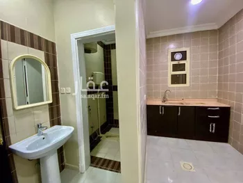 شقة للإيجار في شارع الشيخ إسحاق بن عبدالرحمن بن حسن, حي السويدي الغربي, مدينة الرياض, منطقة الرياض صورة 3