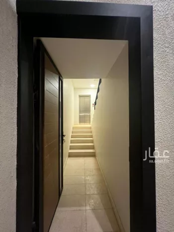 دور للبيع في شارع شارع عبد الله بن العاص, حي العارض, مدينة الرياض, منطقة الرياض صورة 2