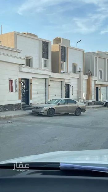 فيلا للبيع في شارع فاطمه البغداديه, حي طيبة, مدينة الرياض, منطقة الرياض صورة 2