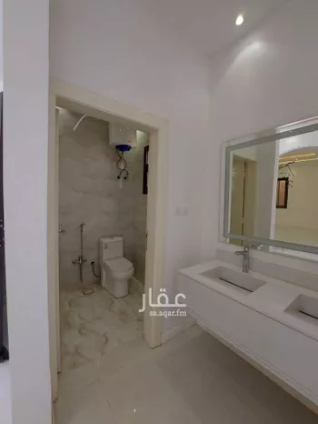 فيلا للبيع في شارع نسيرة, حي الغنامية, مدينة الرياض, منطقة الرياض صورة 3