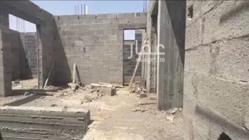 فيلا للبيع في شارع منصور الحنبلي, حي البساتين الشرقي, مدينة بريده, منطقة القصيم صورة 3