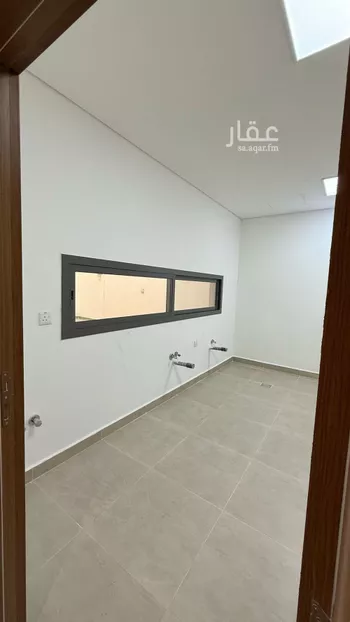فيلا للإيجار في شارع زكريا بن يحيى, حي مطار الملك خالد الدولي, مدينة الرياض, منطقة الرياض صورة 4