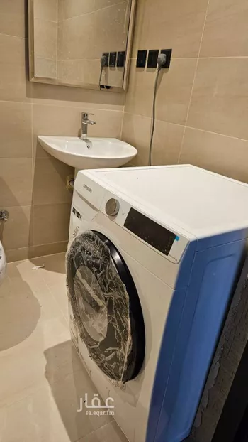 شقة للإيجار في شارع وادي نعام, حي الملقا, مدينة الرياض, منطقة الرياض صورة 5
