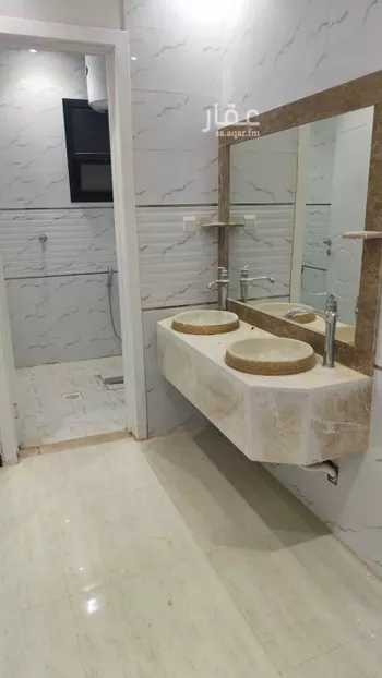 شقة للبيع في شارع بكر صباغ الشافعي ، حي العوالي ، الرياض ، منطقة الرياض صورة 4