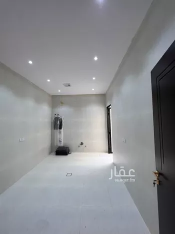 دور للبيع في شارع طريق خريص, حي الجنادرية, مدينة الرياض, منطقة الرياض صورة 3
