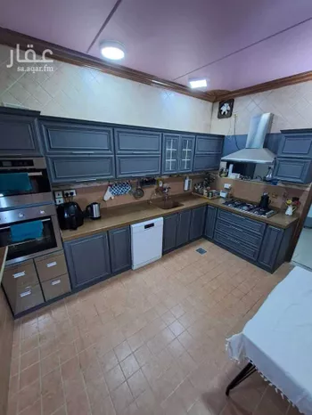 فيلا للبيع في شارع 7369396, حي الإسكان, مدينة بريده, منطقة القصيم صورة 4