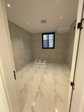 دور للبيع في شارع عبدالله بن جاسر, حي الرمال, مدينة الرياض, منطقة الرياض صورة 5