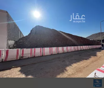 أرض للبيع في شارع اسماعيل بن نشيط العامري, حي جبل عير, مدينة المدينه المنوره, منطقة المدينة المنورة صورة 3