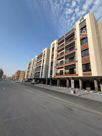 شقة للبيع في شارع الحمراء, حي الحمراء, مدينة الخبر, المنطقة الشرقية صورة 2
