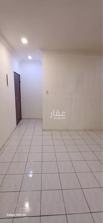 شقة للإيجار في شارع عثمان بن عيسى, حي الإزدهار, مدينة الرياض, منطقة الرياض صورة 2
