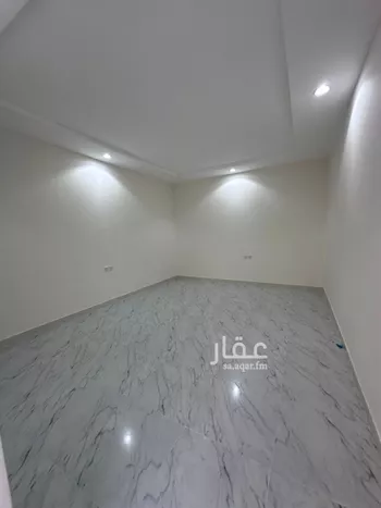 غرفة للإيجار في شارع عبدالملك بن عمر بن عبدالعزيز, حي الرمال, مدينة الرياض, منطقة الرياض