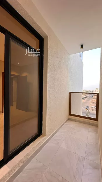 عمارة للبيع في شارع طارق بن شهاب, حي العارض, مدينة الرياض, منطقة الرياض صورة 2