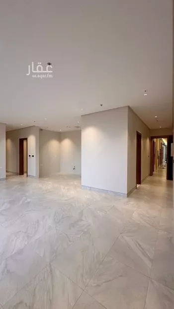 عمارة للبيع في شارع طارق بن شهاب, حي العارض, مدينة الرياض, منطقة الرياض صورة 4