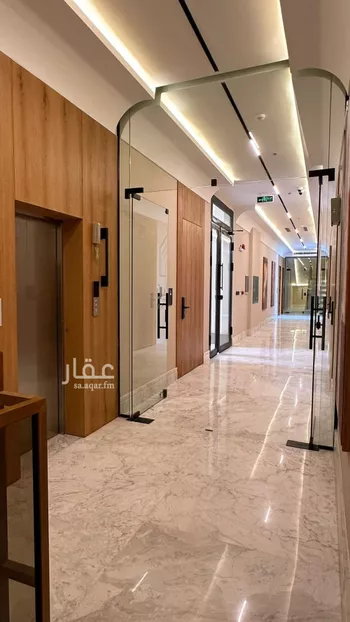 عمارة للبيع في شارع طارق بن شهاب, حي العارض, مدينة الرياض, منطقة الرياض صورة 3