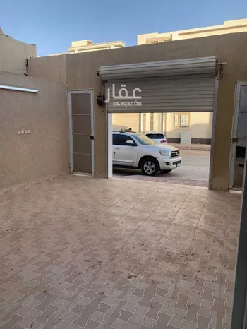 فيلا للبيع في شارع هاشم الضحياني, حي الرمال, مدينة الرياض, منطقة الرياض صورة 3