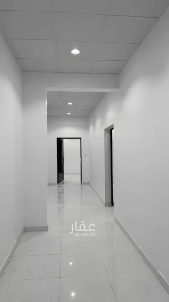 مكتب تجاري للإيجار في شارع عبدالعزيز بن مساعد, حي الخماشية, مدينة حائل, منطقة حائل صورة 2