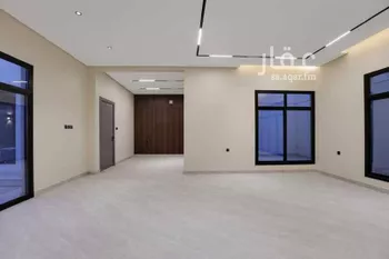 فيلا للبيع في شارع صالح كمال الدين, حي عكاظ, مدينة الرياض, منطقة الرياض صورة 3