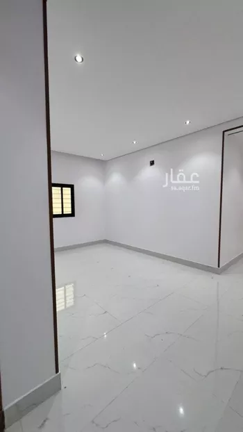 فيلا للبيع في شارع احمد بن بركة, حي الرمال, مدينة الرياض, منطقة الرياض صورة 4