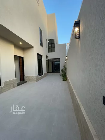 فيلا للبيع في شارع قطب الدين بن السلطان, حي المهدية, مدينة الرياض, منطقة الرياض صورة 2
