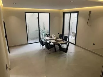 فيلا للإيجار في شارع زكريا بن إسحاق ، حي النرجس ، الرياض ، منطقة الرياض صورة 5