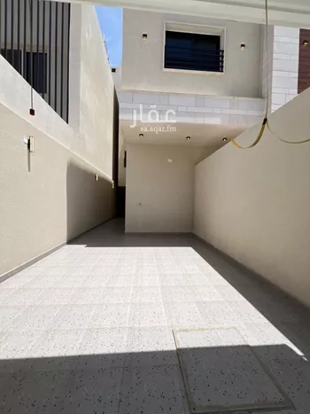 فيلا للبيع في شارع سهل التميمي, حي الجامعيين, مدينة خميس مشيط, منطقة عسير صورة 2