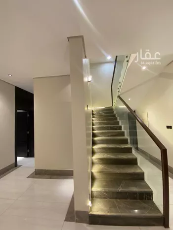 فيلا للبيع في شارع عبيدالله الثقفي, حي المهدية, مدينة الرياض, منطقة الرياض صورة 5