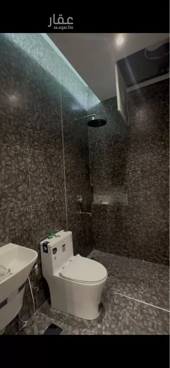 عمارة للإيجار في شارع عبدالملك بن عباس, حي المهدية, مدينة الرياض, منطقة الرياض صورة 3