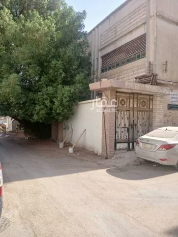 فيلا للبيع في شارع صالح الشيباني, حي اليمامة, مدينة الرياض, منطقة الرياض صورة 2