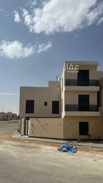 فيلا للبيع في شارع محمد بن عبدالعزيز بن هيزع, حي المهدية, مدينة الرياض, منطقة الرياض صورة 2