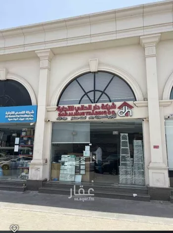 محل للإيجار في شارع الامير ماجد, حي العزيزية, مدينة جدة, منطقة مكة المكرمة صورة 2