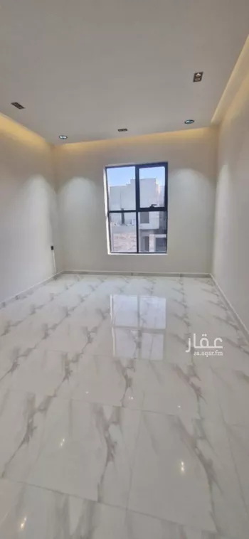 فيلا للبيع في شارع مصطفى عبدالرزاق, حي عكاظ, مدينة الرياض, منطقة الرياض صورة 4